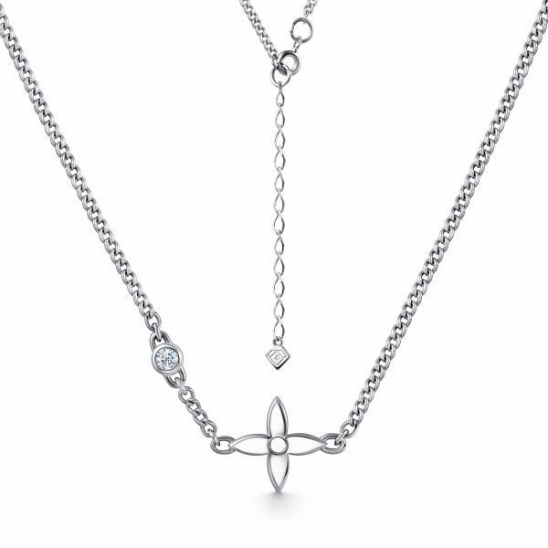 Колье из серебра с фианитами