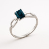 Кольцо из белого золота с топазом