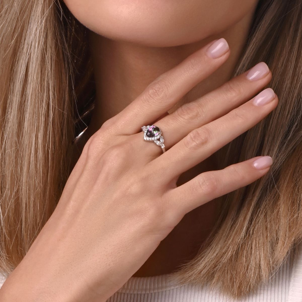 Кольцо из серебра с фианитами и кварцем