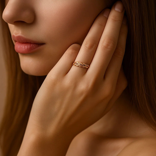 Кольцо из красного золота