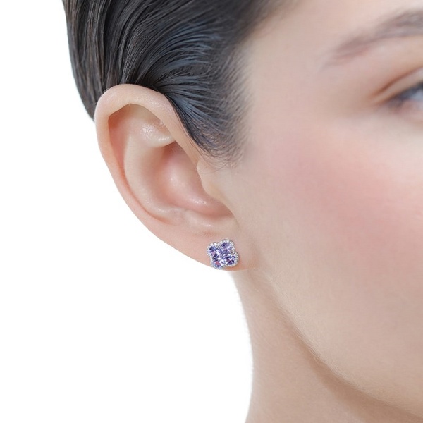 Серьги пусеты из белого золота с танзанитами и бриллиантами