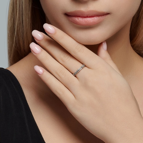 Кольцо из красного золота с бриллиантами