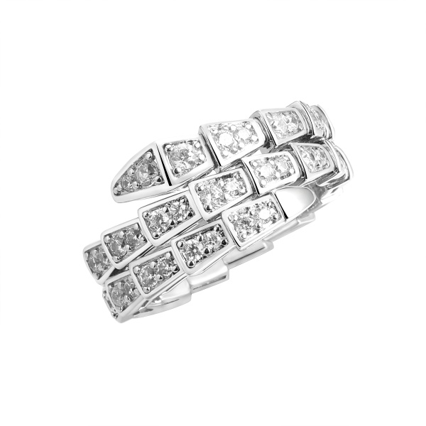 Кольцо из серебра с фианитами