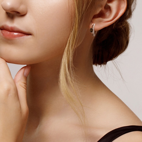 Серьги из красного золота с турмалином и бриллиантами