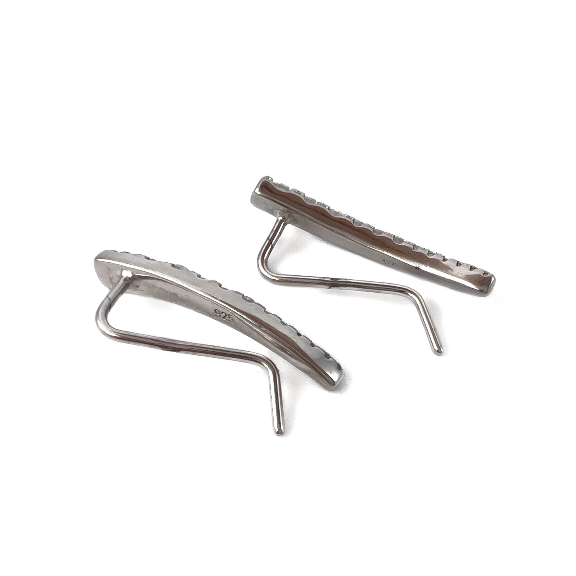 Серьги из серебра с фианитами