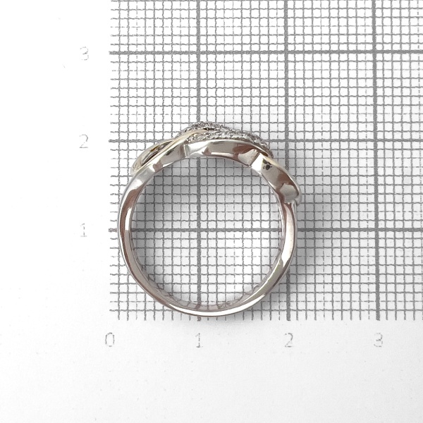 Кольцо из серебра с фианитами