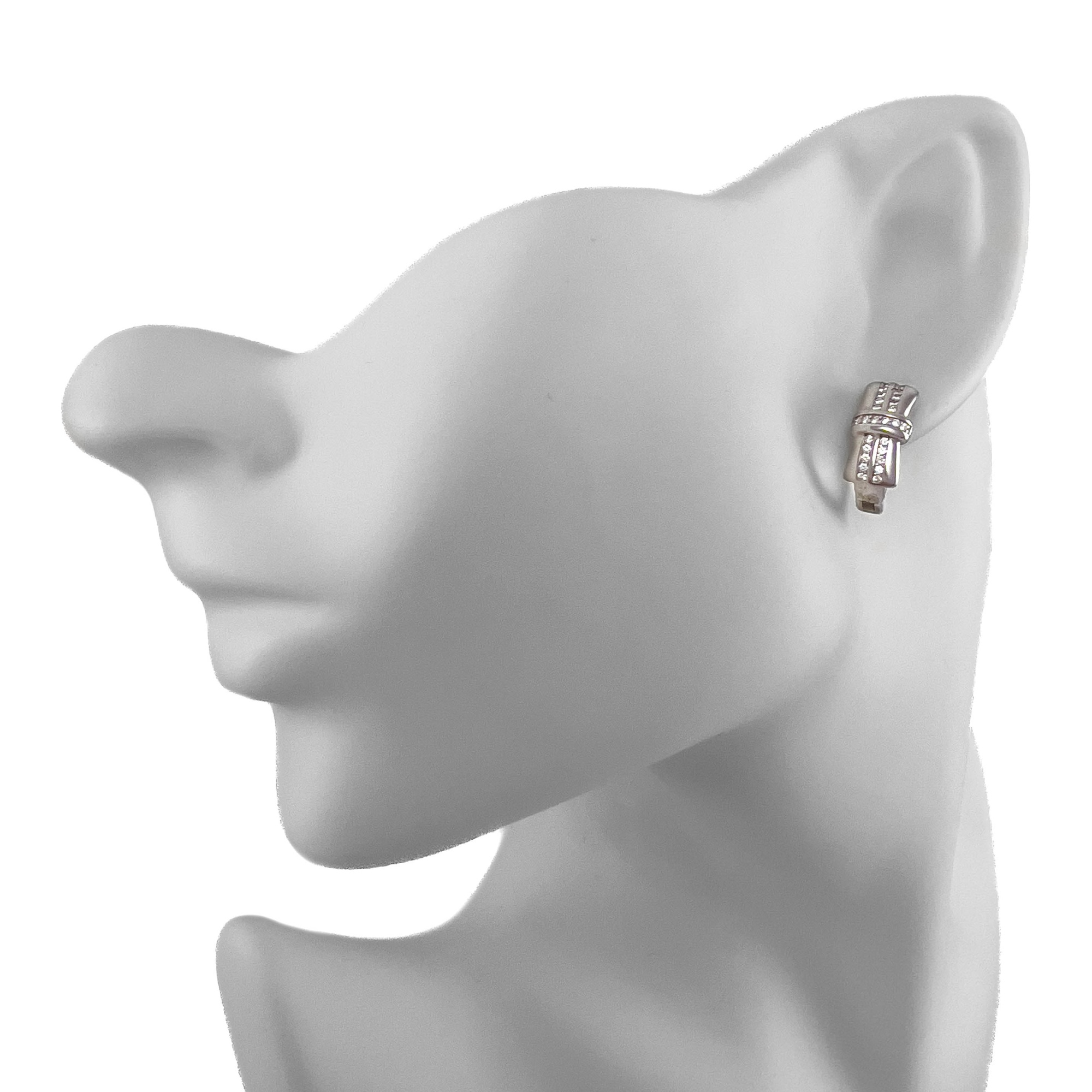 Серьги из серебра с цирконом