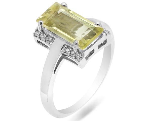 Кольцо из серебра с топазом и фианитами