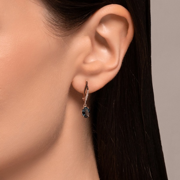 Серьги из красного золота с топазами и фианитами