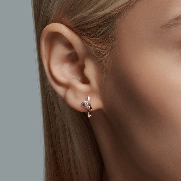 Серьги из красного золота с топазами и фианитами