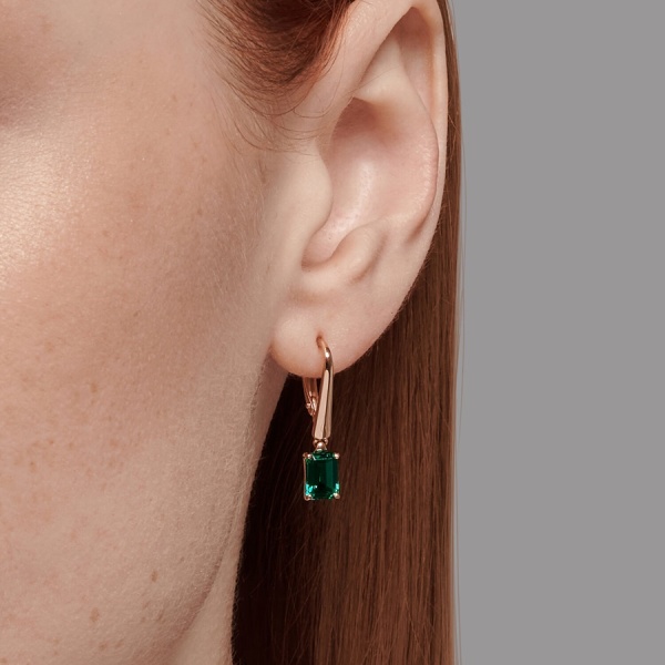 Серьги из красного золота с гидротермальными изумрудами