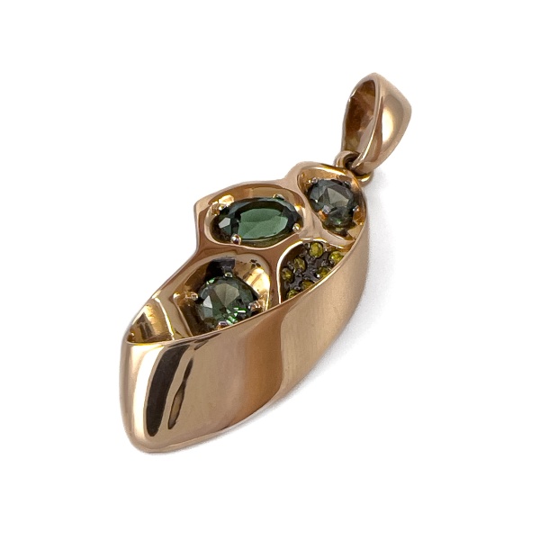 Подвеска из золота с турмалином и фианитами
