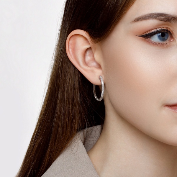 Серьги из белого золота с бриллиантами