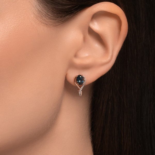 Серьги из красного золота с топазами и фианитами