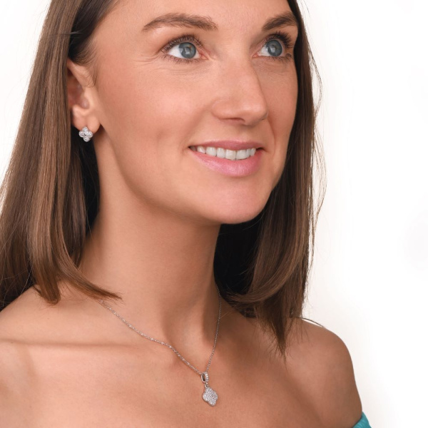 Серьги из серебра с фианитами