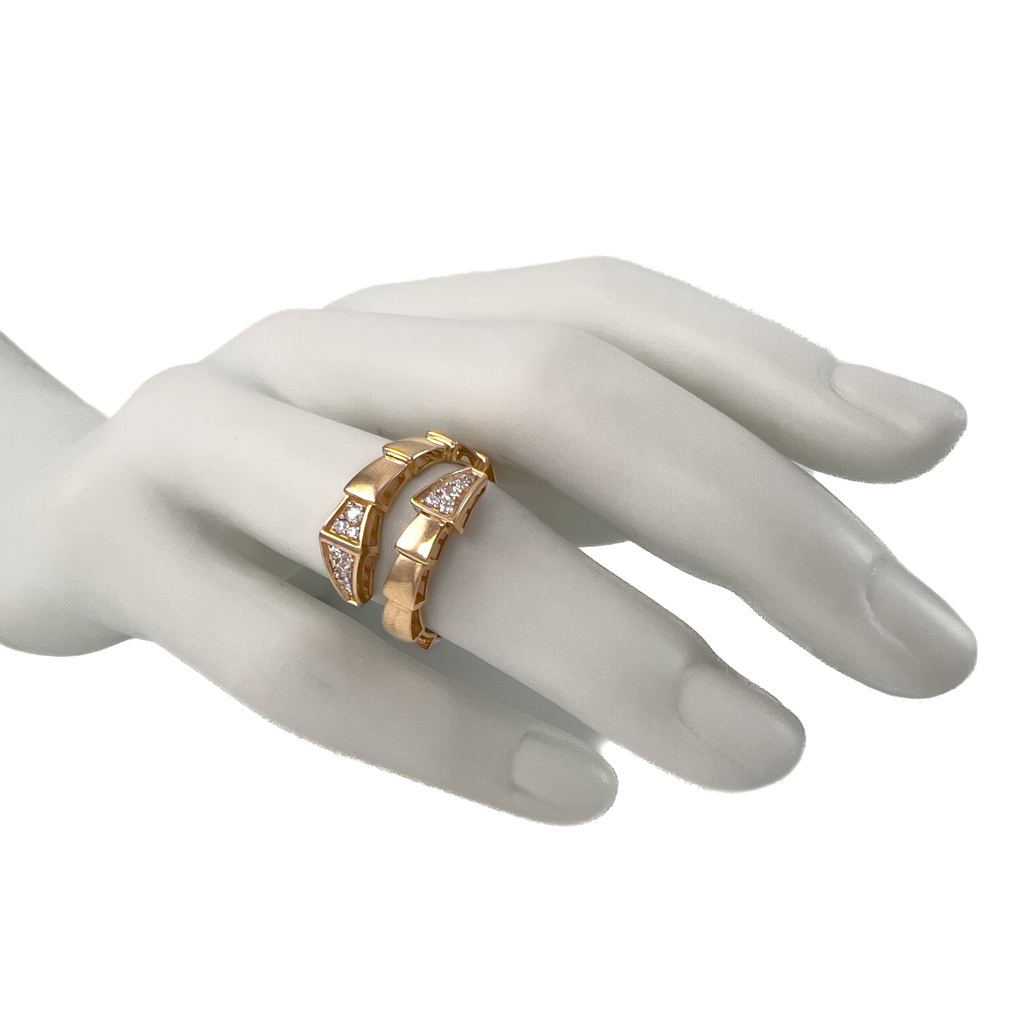 Кольцо из красного золота с фианитами