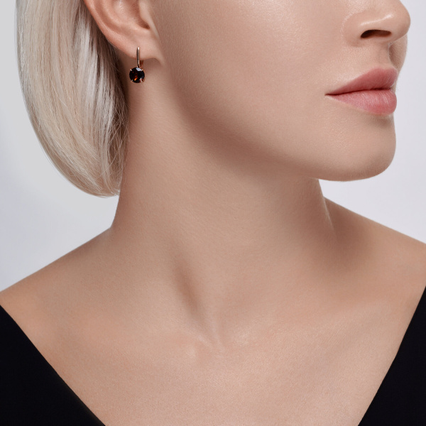 Серьги из красного золота с гранатами