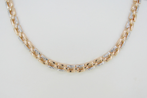 Колье из комбинированного золота