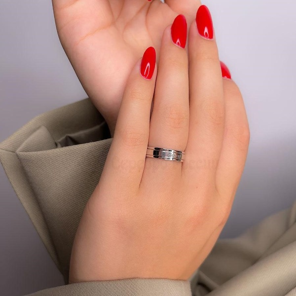 Кольцо из серебра 925 пробы «Forever»