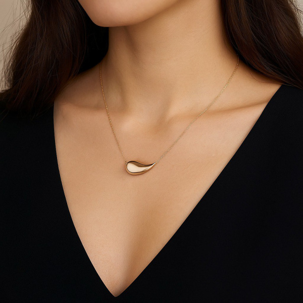 Колье из красного золота