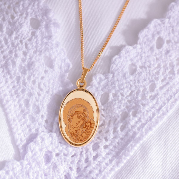 Иконка из красного золота «Казанская Божья Матерь»