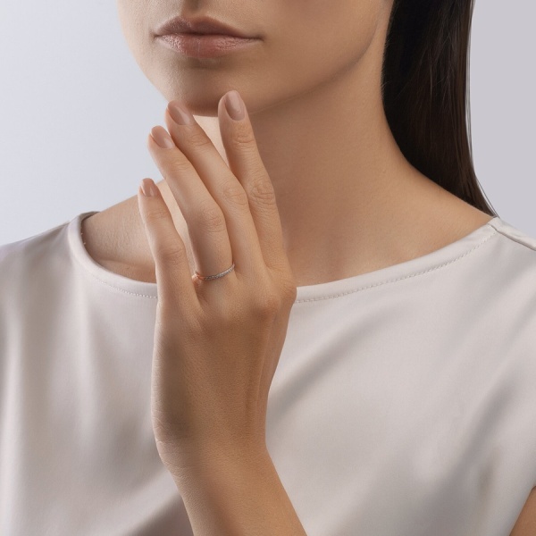 Кольцо из красного золота с фианитами